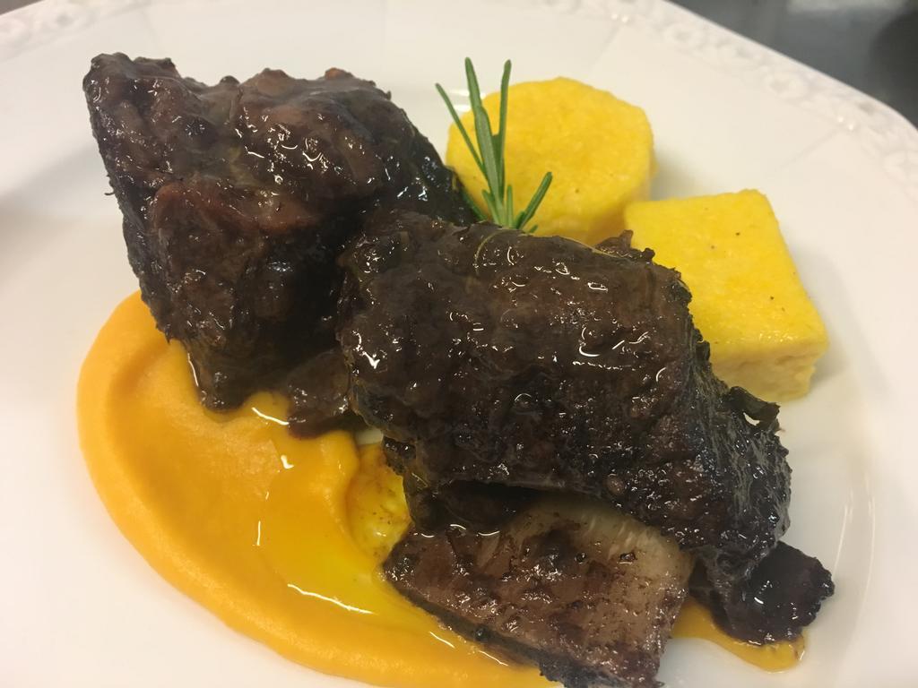 Agriturismo La Corte Del Lupo نوسيرا أومبرا المظهر الخارجي الصورة